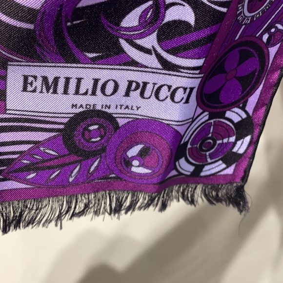 Emilio Pucci - silk scarf - Picture 4 of 5